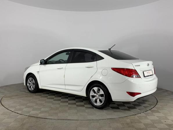 Hyundai Solaris I Рестайлинг с пробегом 2014 года, цена 968 000 рублей, 129984 км, седан, Автокод Объявления