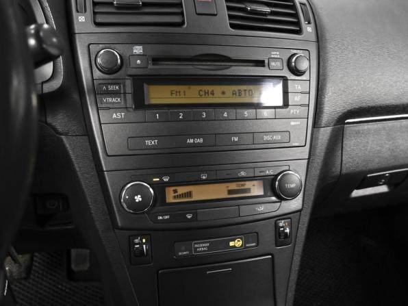 Toyota Avensis III с пробегом 2009 года, цена 1 039 000 рублей, 212554 км, седан, Автокод Объявления
