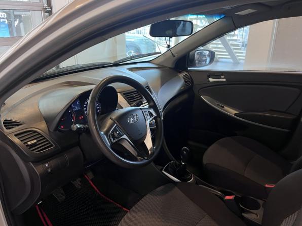 Hyundai Solaris I с пробегом 2011 года, цена 545 000 рублей, 269609 км, хэтчбек, Автокод Объявления