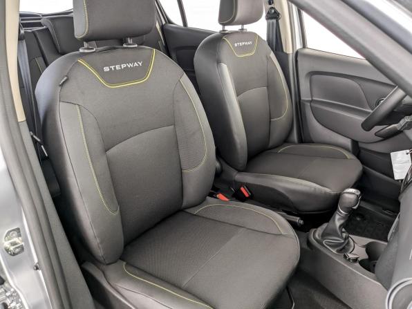 Renault Sandero II Рестайлинг с пробегом 2022 года, цена 1 435 000 рублей, 24650 км, хэтчбек, Автокод Объявления