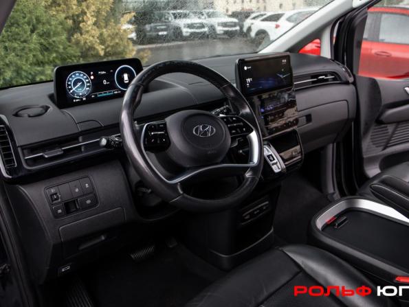 Hyundai Staria I с пробегом 2021 года, цена 3 738 000 рублей, 156220 км, минивэн, Автокод Объявления