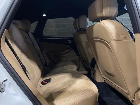 Porsche Macan I Рестайлинг с пробегом 2019 года, цена 4 950 000 рублей, 89111 км, внедорожник, Автокод Объявления
