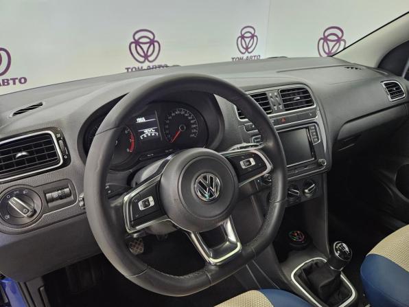 Volkswagen Polo V Рестайлинг с пробегом 2019 года, цена 1 257 000 рублей, 49747 км, седан, Автокод Объявления