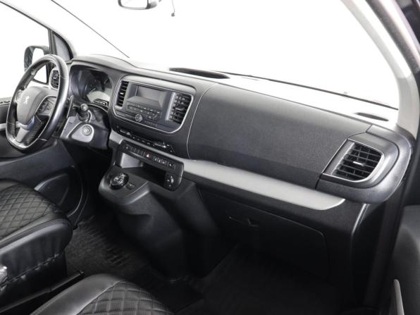 Peugeot Traveller I с пробегом 2019 года, цена 2 450 000 рублей, 223721 км, минивэн, Автокод Объявления