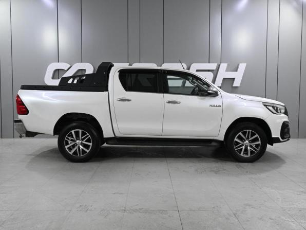Toyota Hilux VIII с пробегом 2016 года, цена 3 500 000 рублей, 154342 км, offers.body_type.unknown, Автокод Объявления