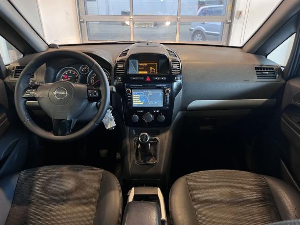 Opel Zafira B Рестайлинг с пробегом 2010 года, цена 450 000 рублей, 353453 км, компактвэн, Автокод Объявления