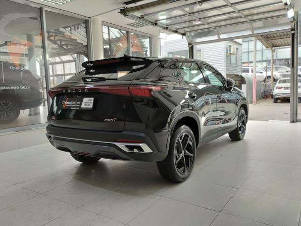 Omoda C5 I с пробегом 2024 года, цена 1 750 000 рублей, 42394 км, внедорожник, Автокод Объявления
