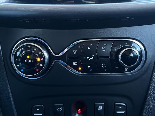 Renault Sandero II с пробегом 2014 года, цена 760 000 рублей, 139816 км, хэтчбек, Автокод Объявления
