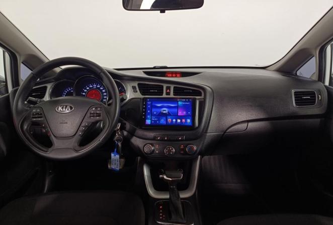 Kia Ceed II с пробегом 2015 года, цена 1 270 000 рублей, 123560 км, хэтчбек, Автокод Объявления