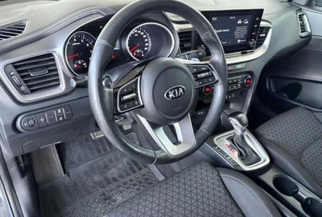 Kia XCeed I с пробегом 2021 года, цена 1 925 000 рублей, 79461 км, хэтчбек, Автокод Объявления