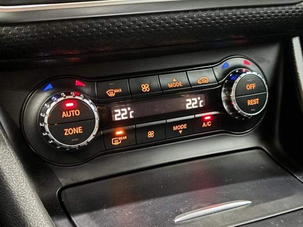 Mercedes-Benz A-Класс III (W176) с пробегом 2013 года, цена 1 190 000 рублей, 101000 км, хэтчбек, Автокод Объявления