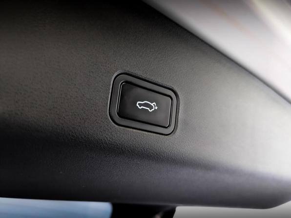 Geely Monjaro I с пробегом 2023 года, цена 3 460 000 рублей, 26928 км, внедорожник, Автокод Объявления