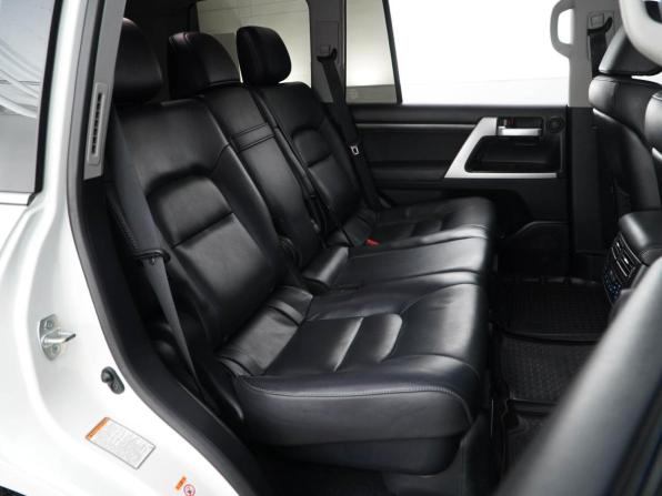 Toyota Land Cruiser 200 Series Рестайлинг 2 с пробегом 2017 года, цена 6 527 077 рублей, 131636 км, внедорожник, Автокод Объявления