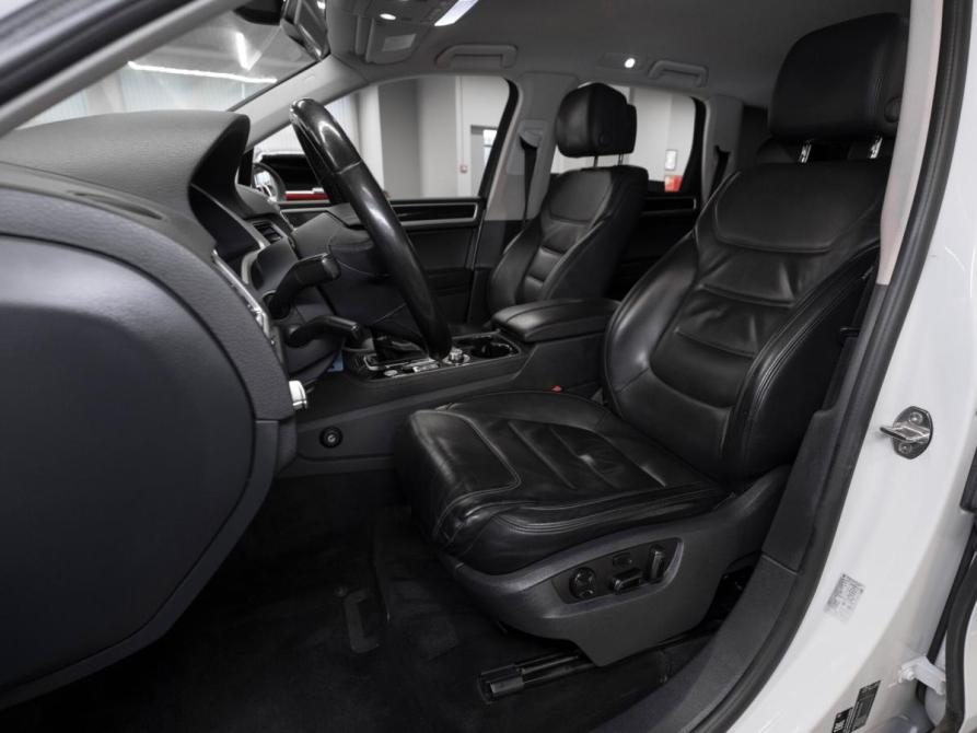 Volkswagen Touareg II Рестайлинг Москва  - изображение 9