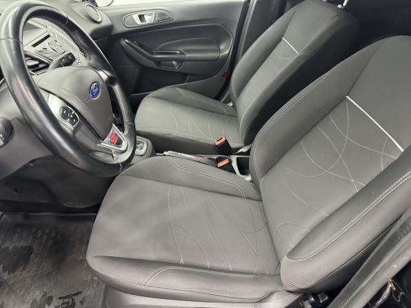 Ford Fiesta Mk6 Рестайлинг с пробегом 2016 года, цена 899 000 рублей, 96506 км, седан, Автокод Объявления