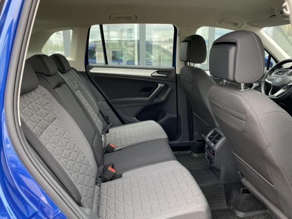 Volkswagen Tiguan II Рестайлинг с пробегом 2021 года, цена 3 279 000 рублей, 25358 км, внедорожник, Автокод Объявления