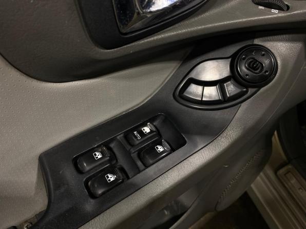 Hyundai Santa Fe Classic с пробегом 2011 года, цена 830 000 рублей, 299853 км, внедорожник, Автокод Объявления