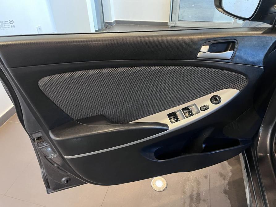 Hyundai Solaris I Чебоксары  - изображение 21