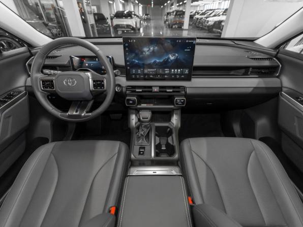 Toyota RAV4 VI (XA60) с пробегом 2026 года, цена 4 300 000 рублей, 25 км, внедорожник, Автокод Объявления