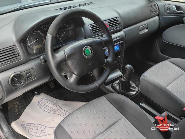 Skoda Octavia II (A5) Рестайлинг с пробегом 2009 года, цена 480 000 рублей, 195000 км, лифтбек, Автокод Объявления