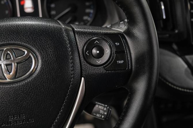Toyota RAV4 IV (XA40) Рестайлинг с пробегом 2016 года, цена 2 259 000 рублей, 131000 км, внедорожник, Автокод Объявления
