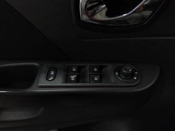 Renault Kaptur I с пробегом 2016 года, цена 1 325 000 рублей, 174369 км, внедорожник, Автокод Объявления