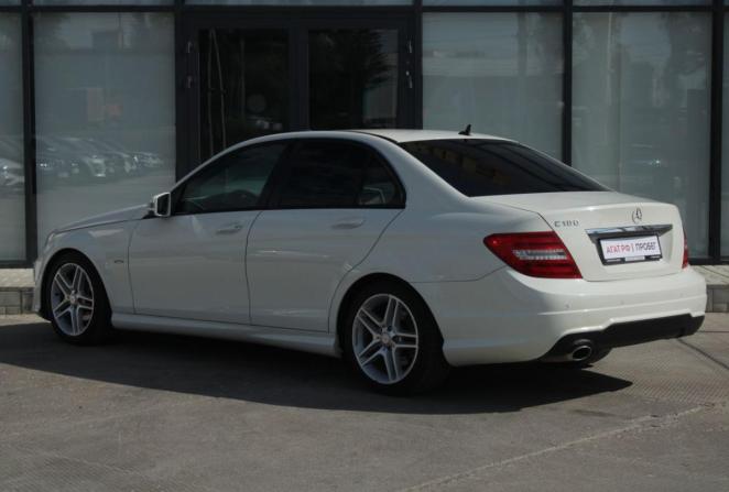 Mercedes-Benz C-Класс III (W204) Рестайлинг с пробегом 2012 года, цена 1 300 000 рублей, 219230 км, седан, Автокод Объявления