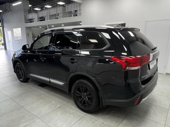 Mitsubishi Outlander III Рестайлинг 2 с пробегом 2018 года, цена 1 840 000 рублей, 136649 км, внедорожник, Автокод Объявления