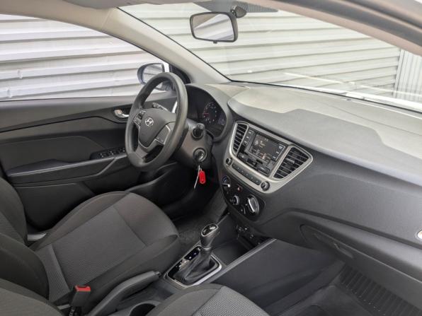 Hyundai Solaris II Рестайлинг с пробегом 2022 года, цена 1 650 000 рублей, 76792 км, седан, Автокод Объявления