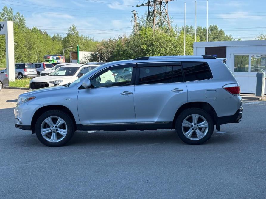 Toyota Highlander II (XU40) Рестайлинг Томск  - изображение 5