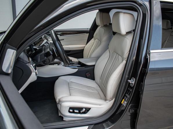 BMW 5 серии VII (G30/G31/G38) с пробегом 2019 года, цена 4 445 000 рублей, 42127 км, седан, Автокод Объявления