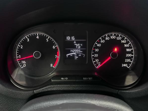 Volkswagen Polo V Рестайлинг с пробегом 2017 года, цена 940 000 рублей, 142997 км, седан, Автокод Объявления
