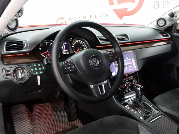 Volkswagen Passat B7 с пробегом 2012 года, цена 1 099 000 рублей, 224603 км, седан, Автокод Объявления