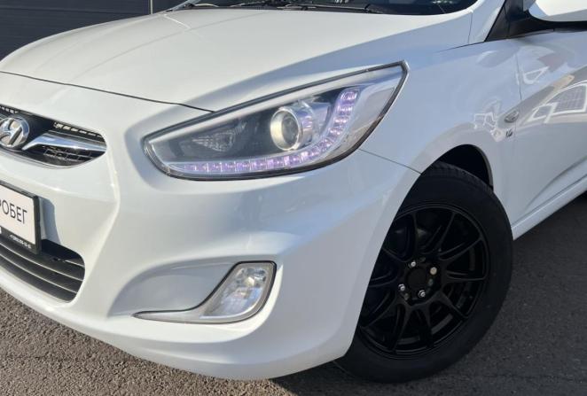 Hyundai Solaris I с пробегом 2013 года, цена 800 000 рублей, 183240 км, седан, Автокод Объявления