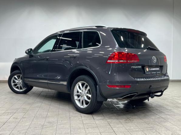 Volkswagen Touareg II с пробегом 2011 года, цена 1 525 000 рублей, 347242 км, внедорожник, Автокод Объявления