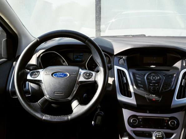 Ford Focus III с пробегом 2012 года, цена 815 000 рублей, 213460 км, хэтчбек, Автокод Объявления