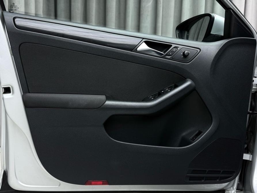 Volkswagen Jetta VI Ижевск  - изображение 20