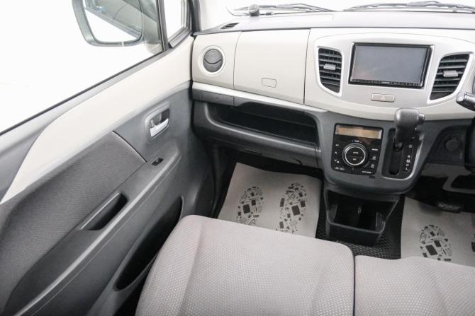 Suzuki Wagon R V Рестайлинг с пробегом 2016 года, цена 639 000 рублей, 141000 км, хэтчбек, Автокод Объявления