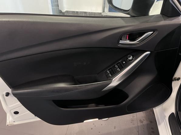 Mazda 6 III (GJ) Рестайлинг с пробегом 2016 года, цена 2 400 000 рублей, 83032 км, седан, Автокод Объявления