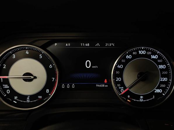 Volkswagen Touareg III с пробегом 2018 года, цена 4 220 250 рублей, 94606 км, внедорожник, Автокод Объявления