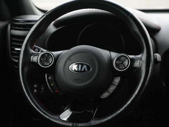 Kia Soul II Рестайлинг с пробегом 2018 года, цена 1 791 000 рублей, 73000 км, хэтчбек, Автокод Объявления