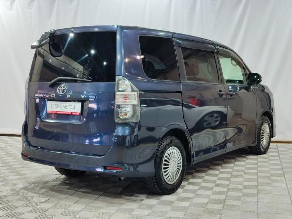 Toyota Voxy II (R70) с пробегом 2008 года, цена 1 100 000 рублей, 278763 км, минивэн, Автокод Объявления