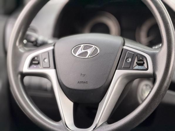 Hyundai Solaris I с пробегом 2013 года, цена 615 000 рублей, 161800 км, хэтчбек, Автокод Объявления