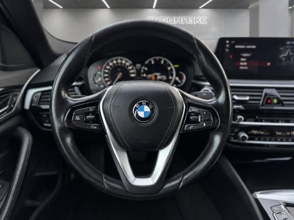 BMW 5 серии VII (G30/G31/G38) с пробегом 2017 года, цена 2 990 500 рублей, 204250 км, седан, Автокод Объявления