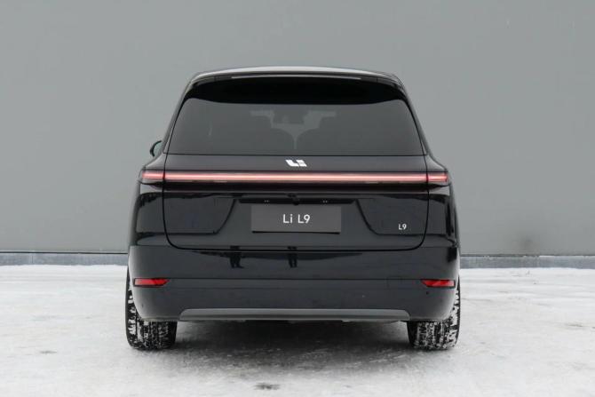 Li Auto (Lixiang) L9 I Рестайлинг с пробегом 2025 года, цена 9 490 000 рублей, 5 км, внедорожник, Автокод Объявления