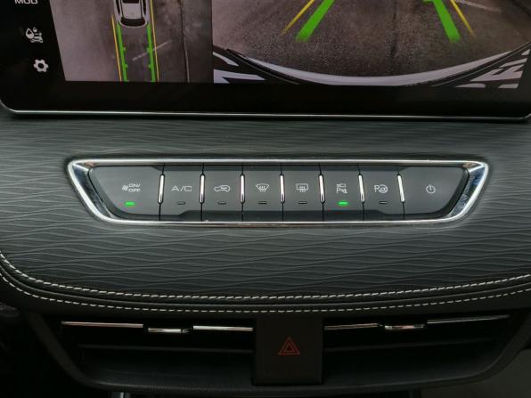 Haval Jolion I Рестайлинг с пробегом 2024 года, цена 1 999 000 рублей, 88678 км, внедорожник, Автокод Объявления