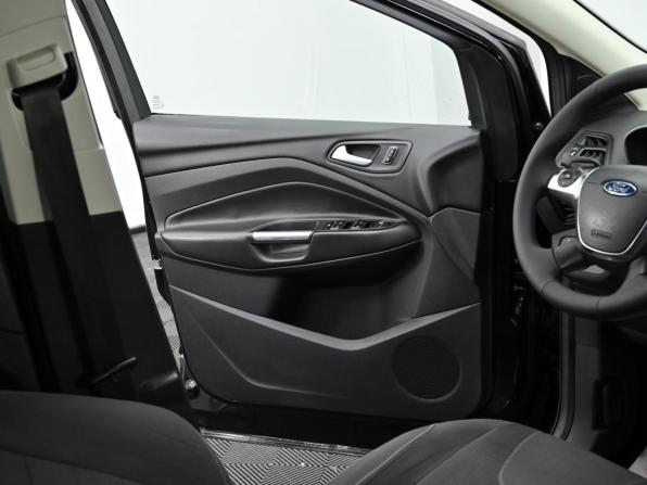 Ford Kuga II с пробегом 2014 года, цена 1 049 000 рублей, 156000 км, внедорожник, Автокод Объявления