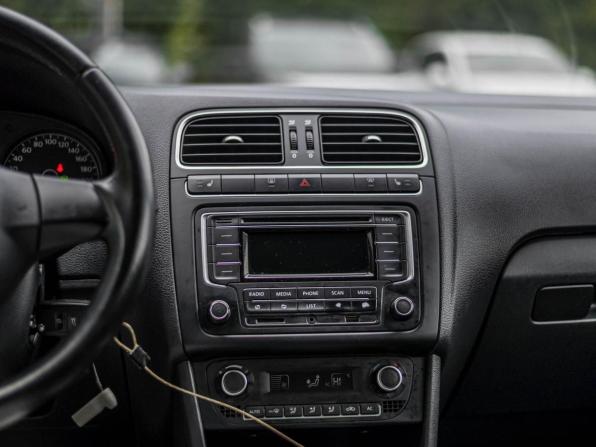 Volkswagen Polo V с пробегом 2013 года, цена 580 000 рублей, 247931 км, седан, Автокод Объявления