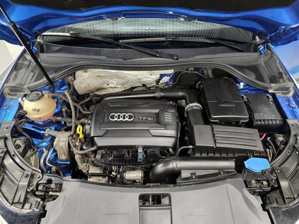 Audi Q3 I (8U) Рестайлинг с пробегом 2015 года, цена 1 858 000 рублей, 103843 км, внедорожник, Автокод Объявления