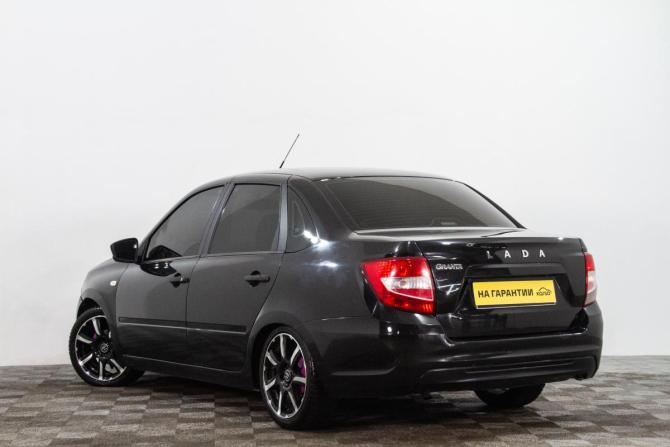 Lada (ВАЗ) Granta I Рестайлинг с пробегом 2018 года, цена 729 000 рублей, 123000 км, седан, Автокод Объявления